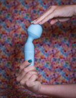 Grace Bendable Vibrating Pleasure Wand - Blue - Image 4