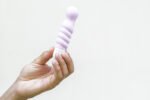 Chloe Silicone Twissty Mini Vibe - Purple - Image 5
